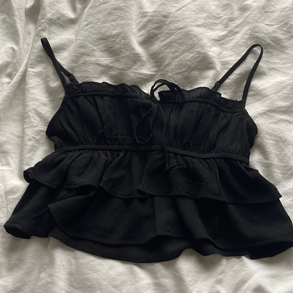 Black loose crop top